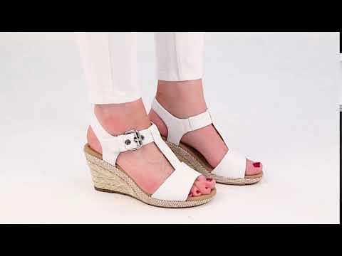 Karen Womens Modern Sandals