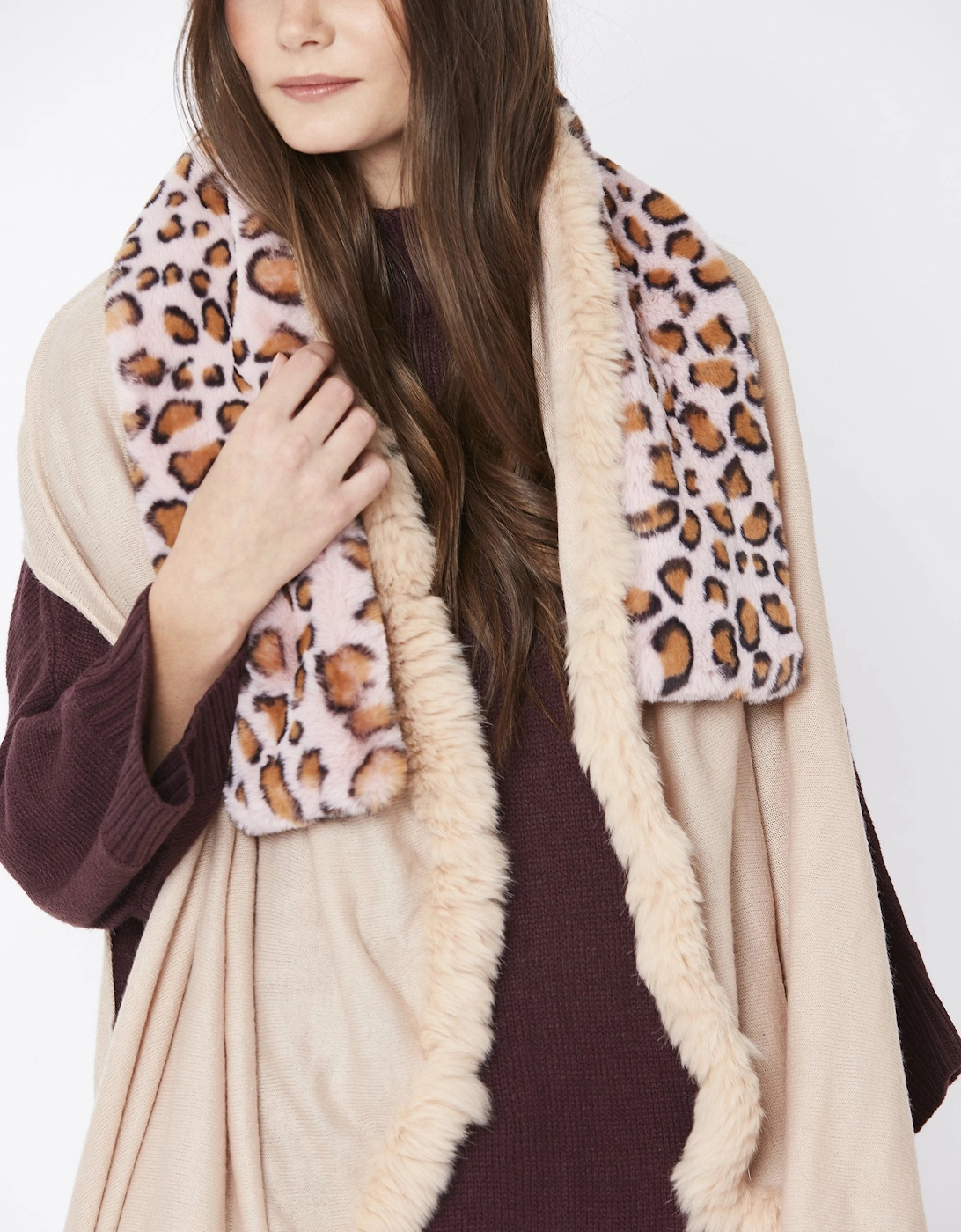 Pink Leopard Print Faux Fur Scarf