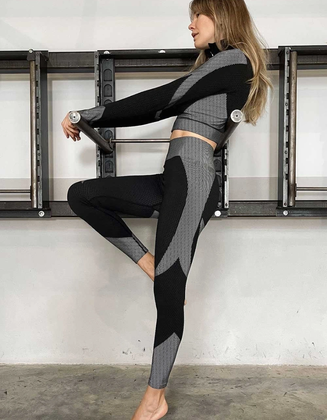 Black Alex Seamless Reflective Leggings