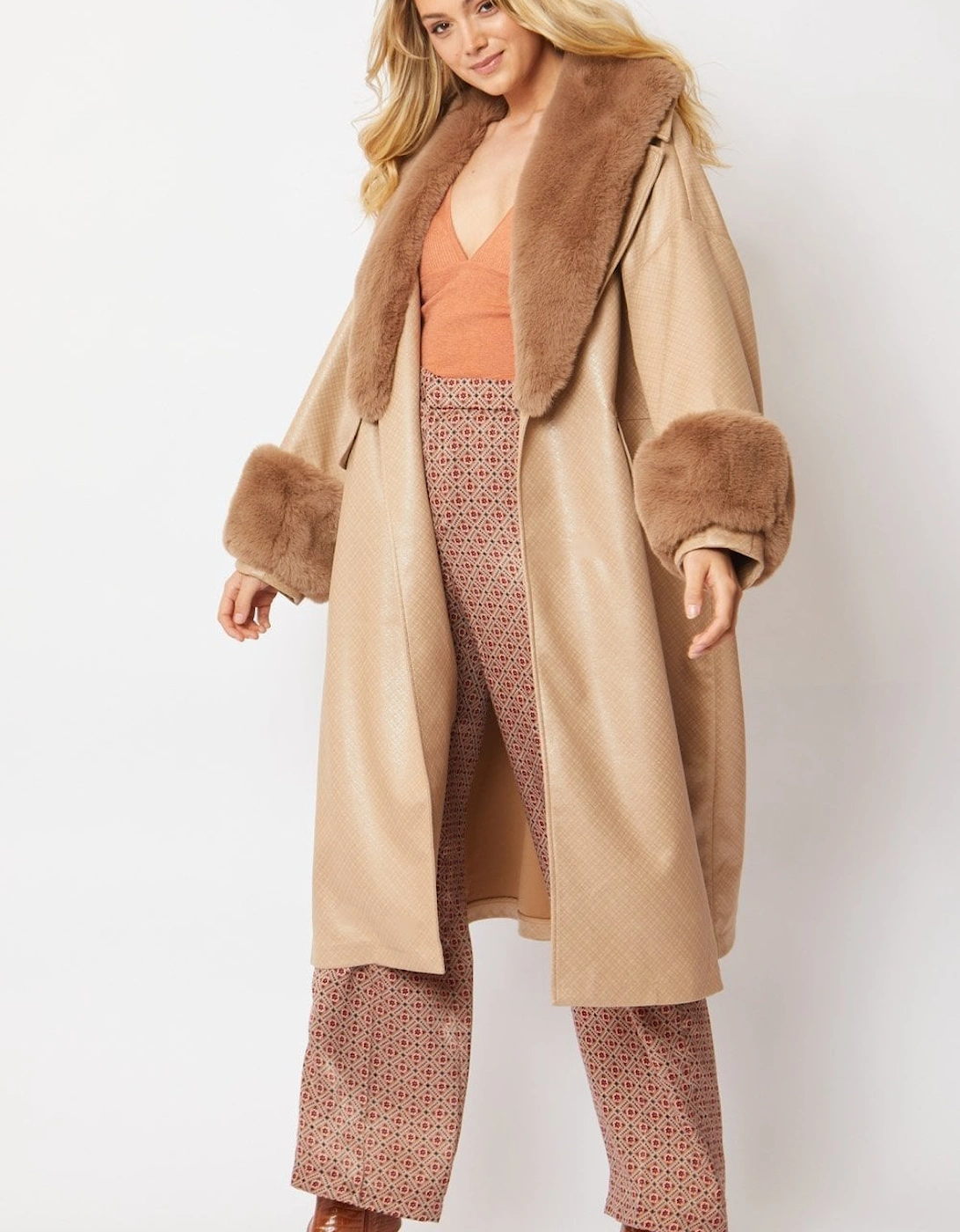 Mocha Oversized Faux Suede Jacket With Detachable Faux Fur Cuffs & Collar