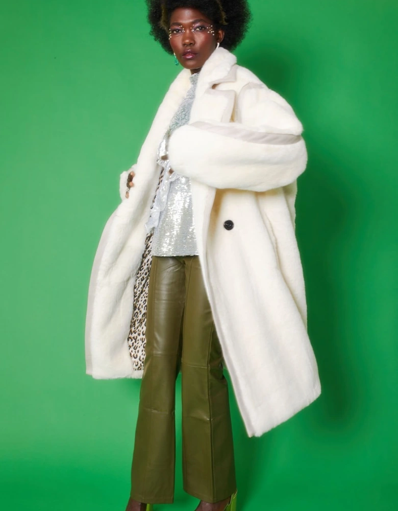 Faux Fur Oversized Coat with Faux Suede Details in White