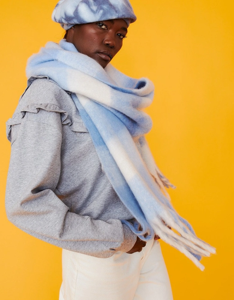 Tie-Dye Beret in Blue and White