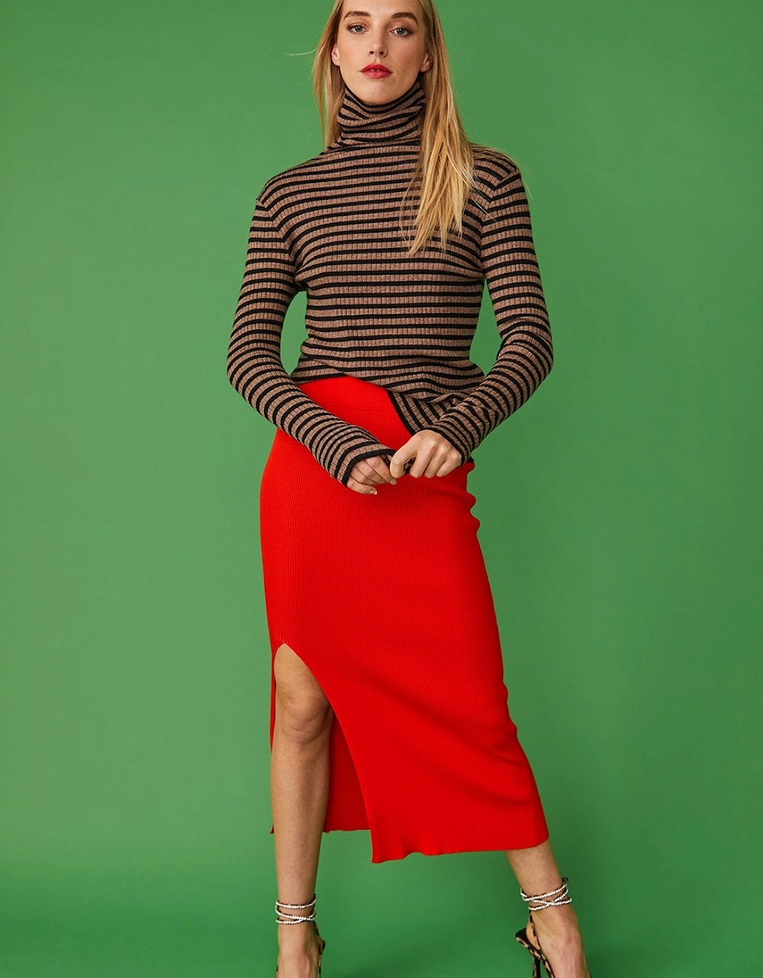 Striped Turtleneck Cashmere Top Brown