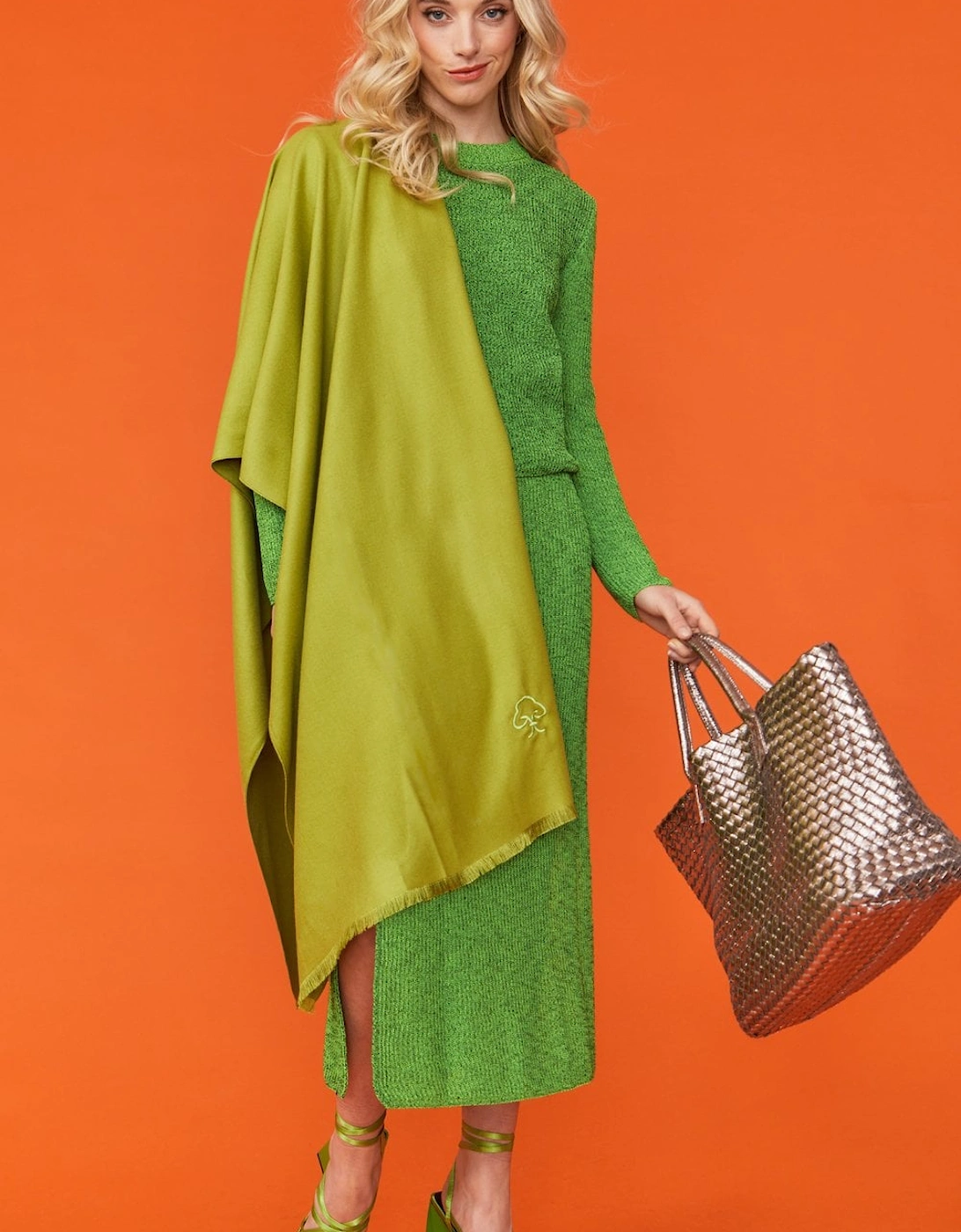 Cashmere Blend Wrap in Green with Fringed hem and Logo, 5 of 4