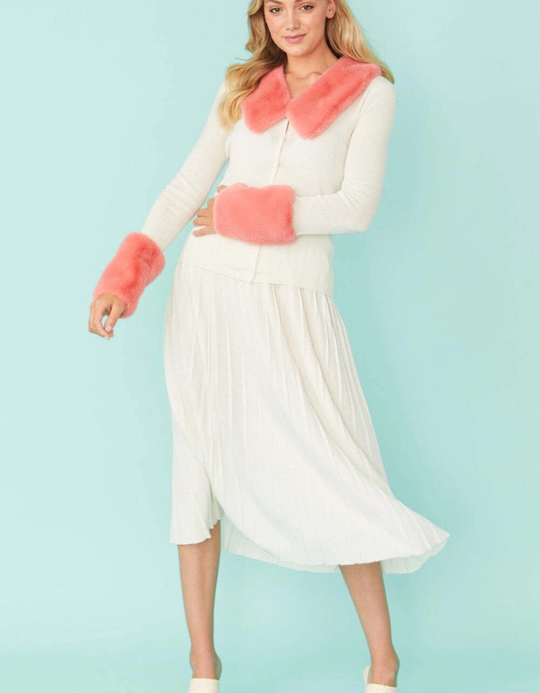 White Abigail Cashmere Cardigan With Pink Detachable Collar & Cuffs, 4 of 3