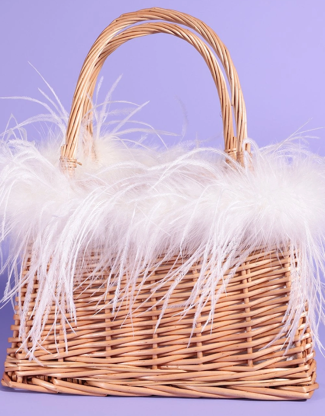 White Hand Made Salines Straw Bag with Ostrich Feather