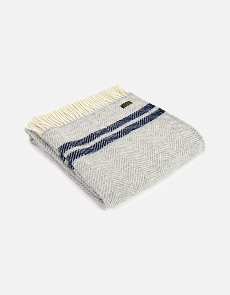 Textiles Fishbone 2 Stripe Throw Silver/Navy