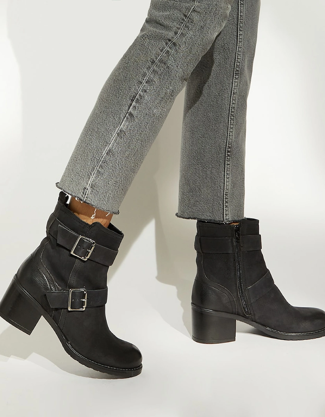 Ladies Poser - Buckle-Detail Ankle Boots