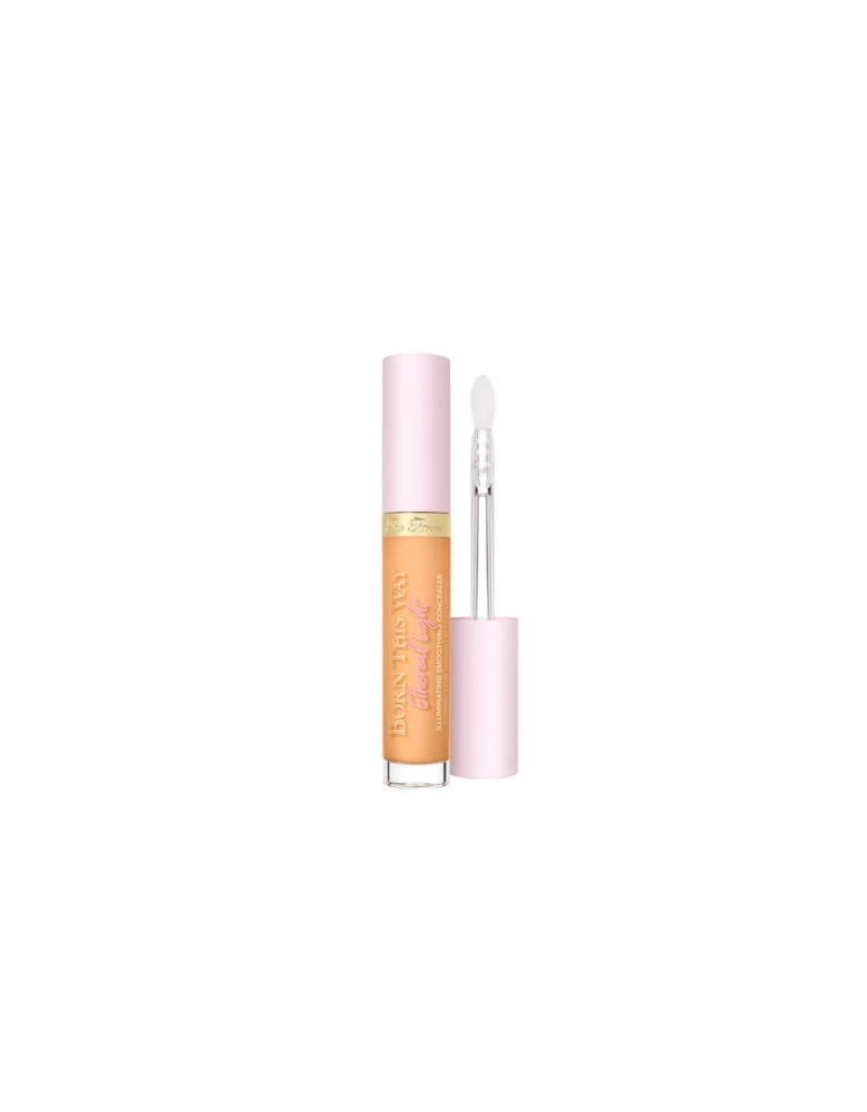 Born This Way Ethereal Light Illuminating Smoothing Concealer - Biscotti