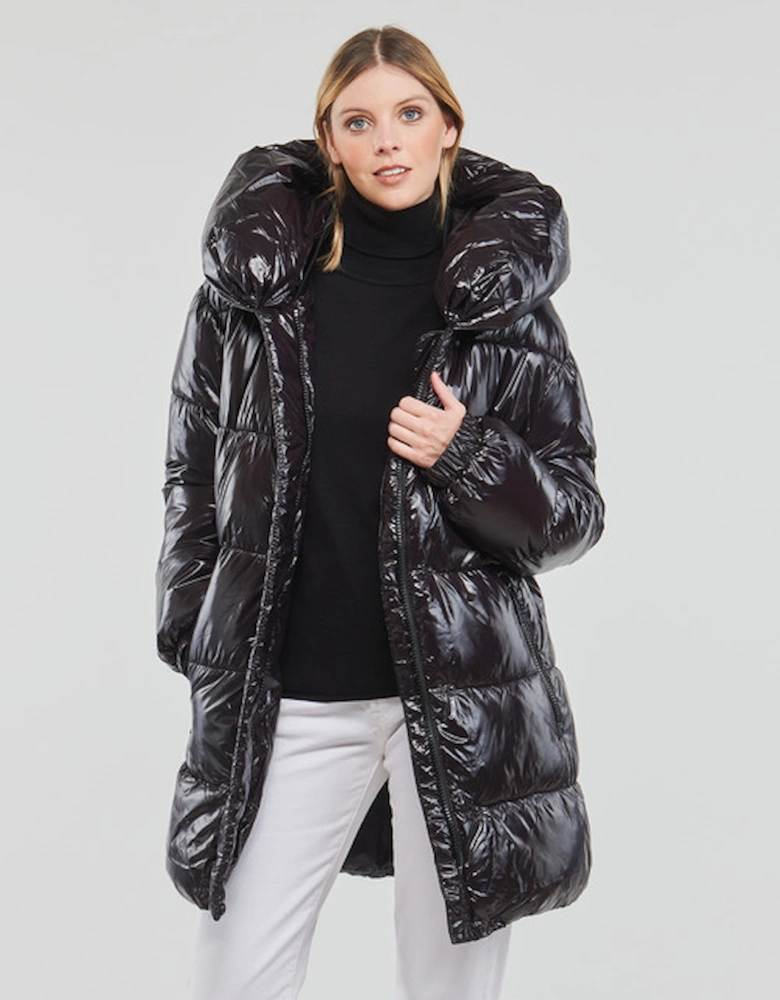 HORIZONTAL QUILTED DOWN COAT WITH  ATTACHED HOOD