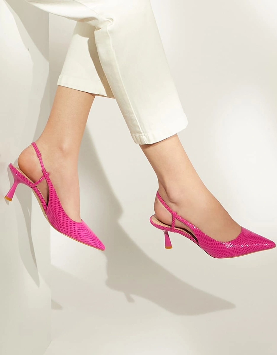 Ladies Clip - Flare-Heel Court Shoes