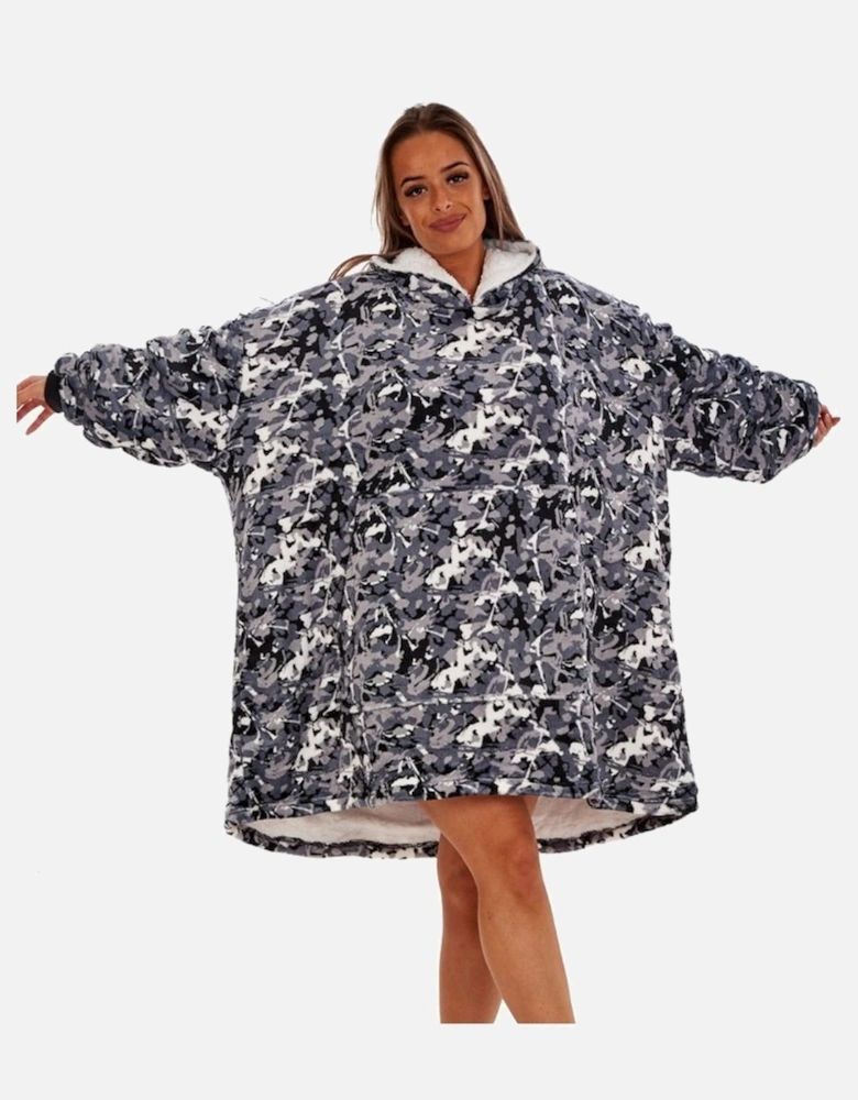 Unisex Adult Camouflage Fleece Hoodie Blanket