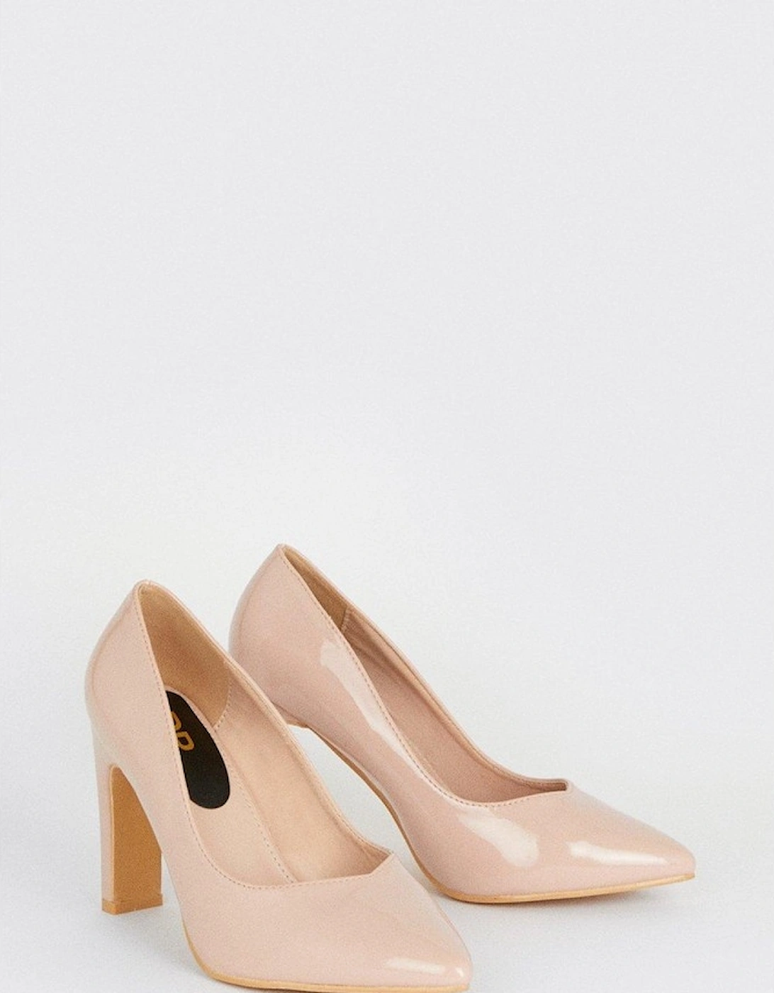 Womens/Ladies Delma Gloss Slim Heel Wide Court Shoes