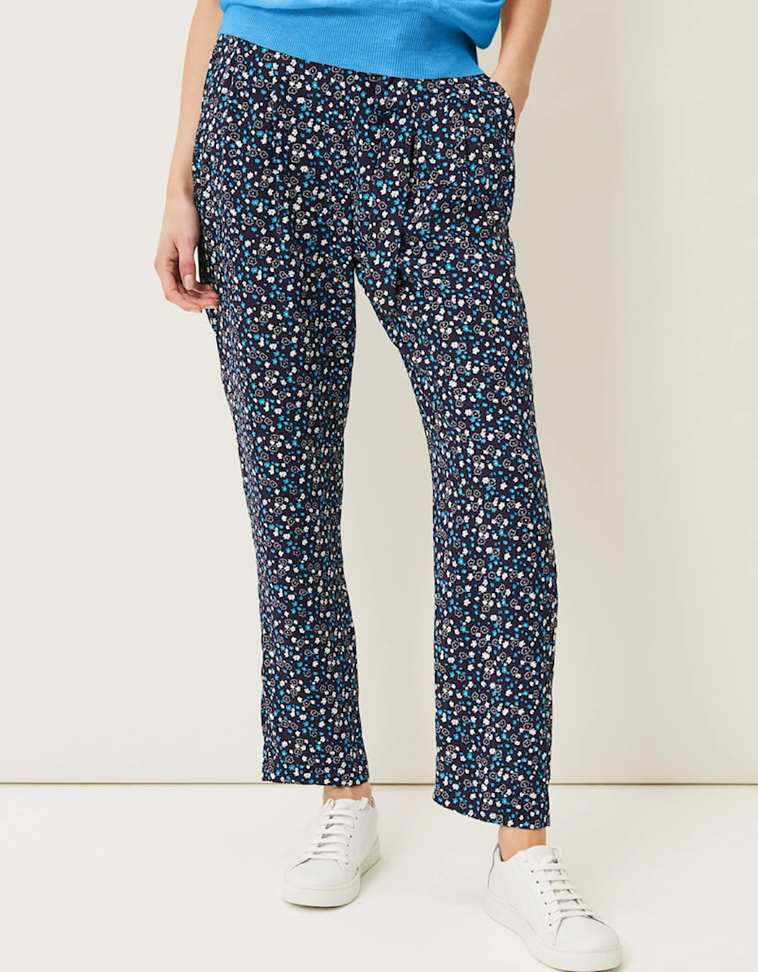 Hermione Soft Ditsy Floral Jogger