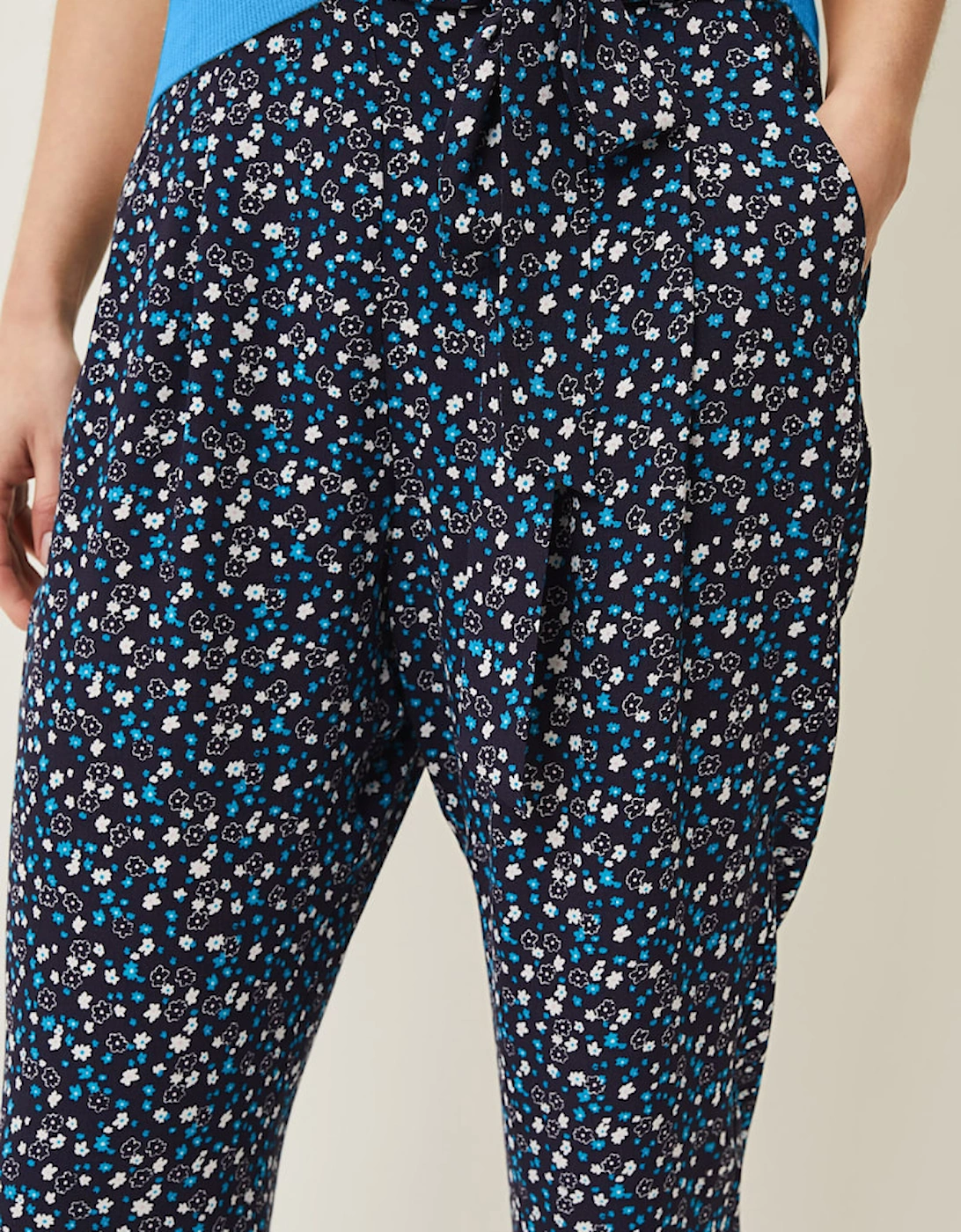 Hermione Soft Ditsy Floral Jogger