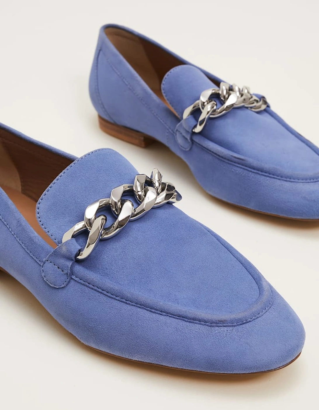 Chain Detail Loafer Shoe