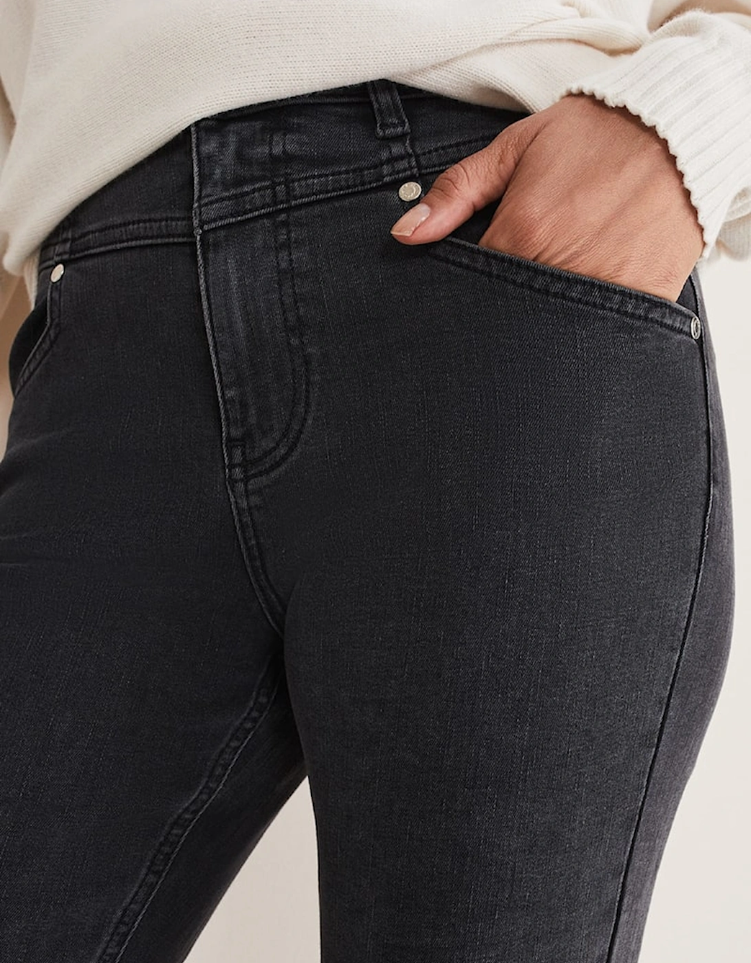 Hailee Topstitch Skinny Jeans
