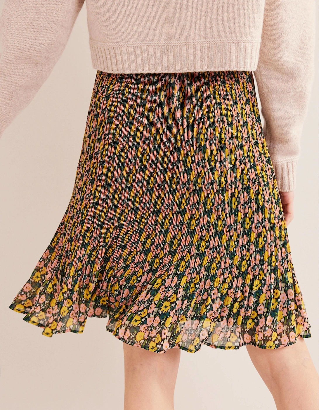 Knee Length Plisse Skirt