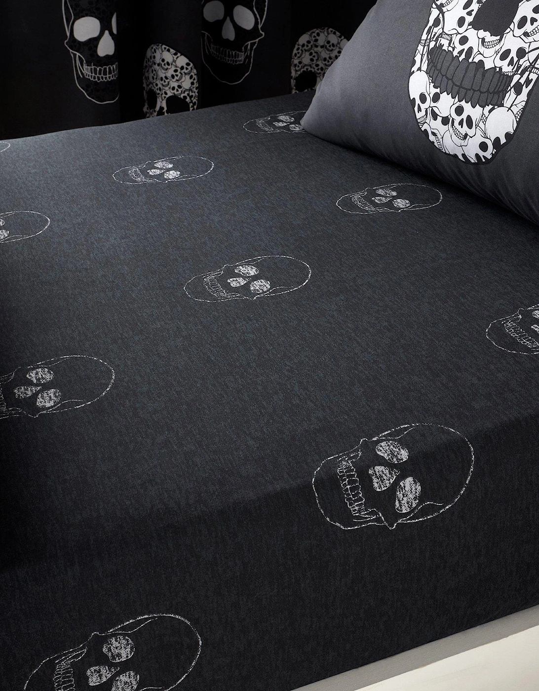 Skulls Fitted Sheet - Double, 2 of 1