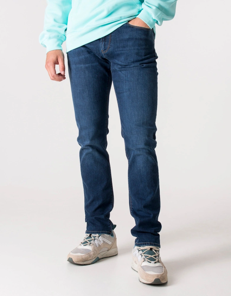 Slim Fit J06 Jeans