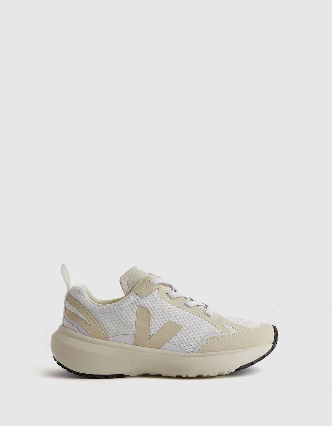 Veja Mesh Trainers, 2 of 1