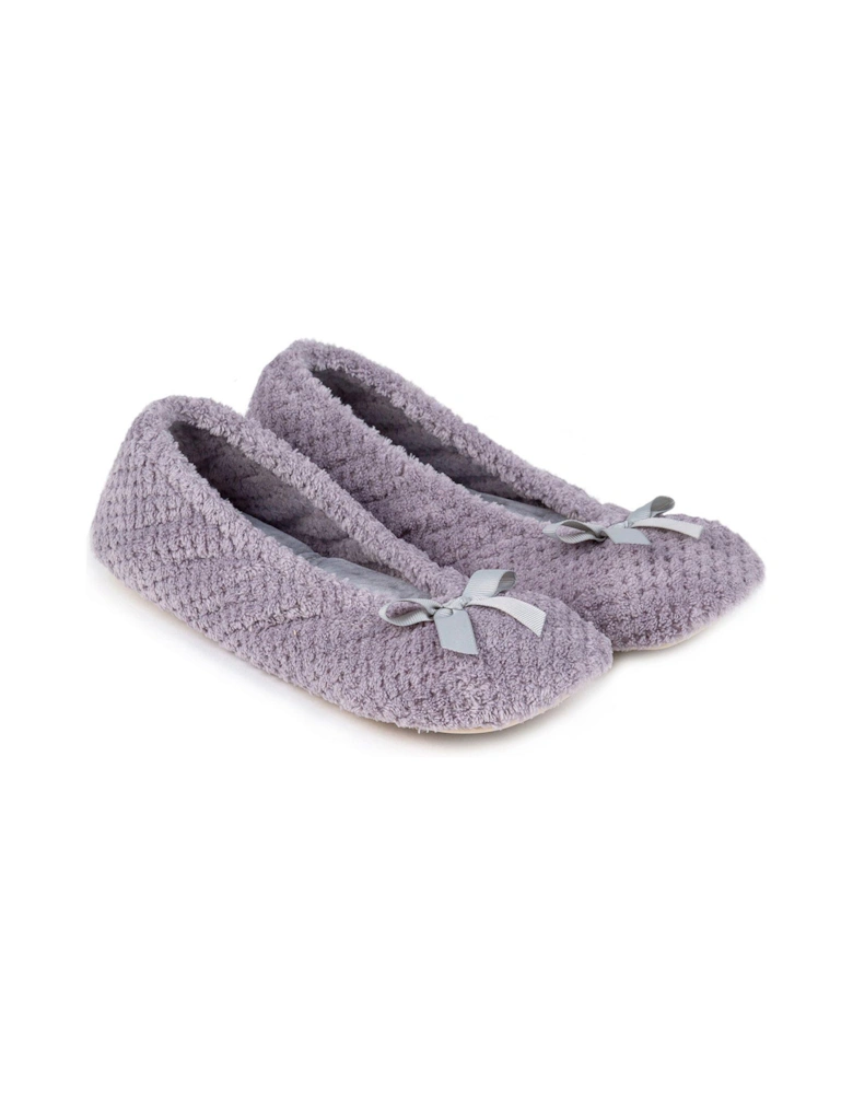 Isotoner Popcorn Ballet Slipper With Bow - Grey