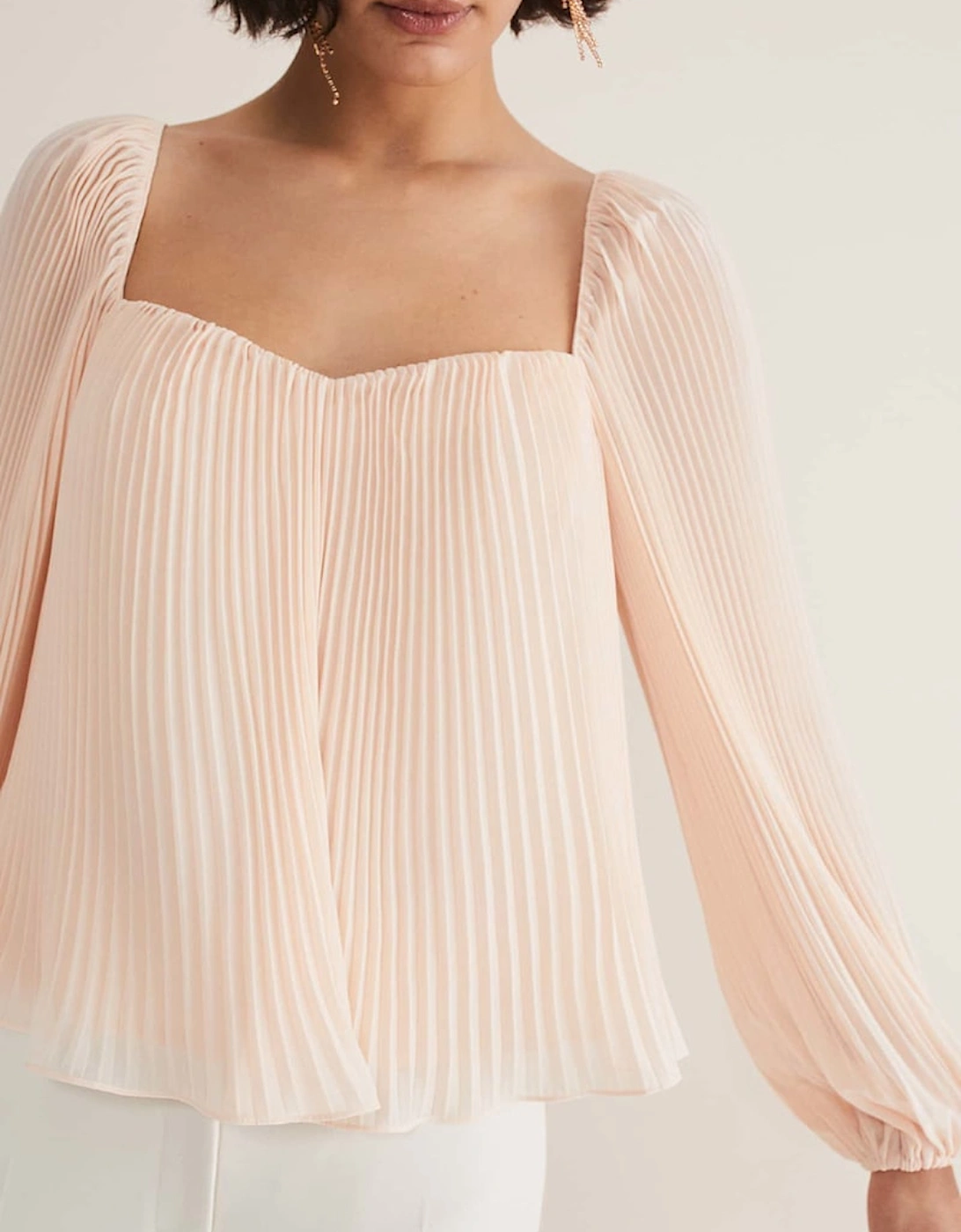 Nysa Pleated Top