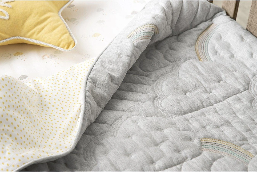 Dream Upon a Cloud Cotbed/Cot Quilt - Grey, 2 of 1