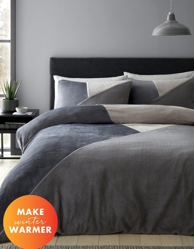 Larsson Geo Fleece Duvet Cover Set - Grey