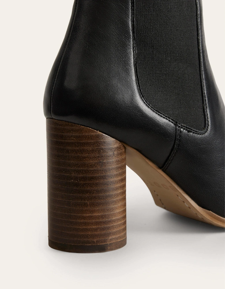 Heeled Chelsea Boots