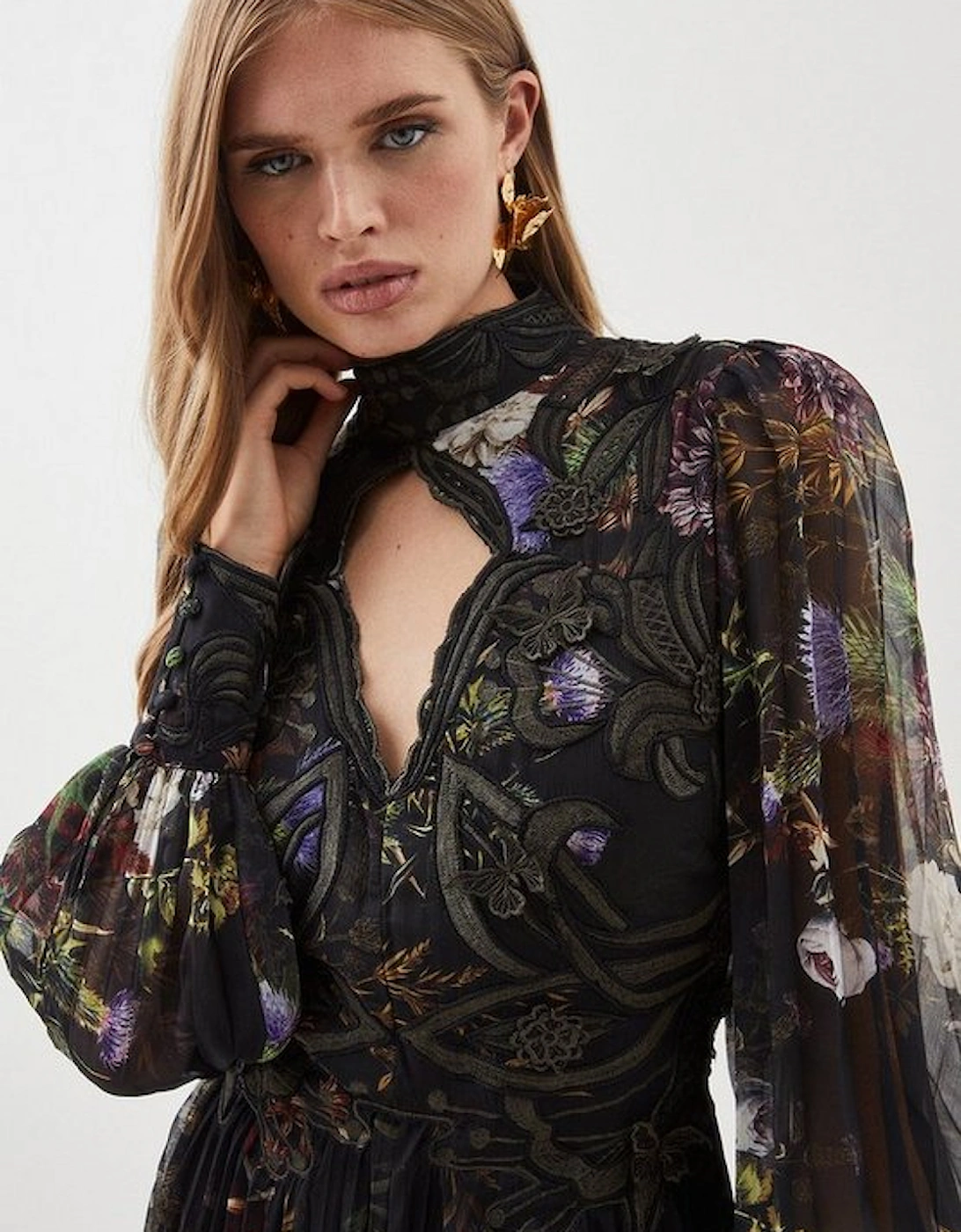 Petite Floral Applique Lace Pleated Woven Midi Dress