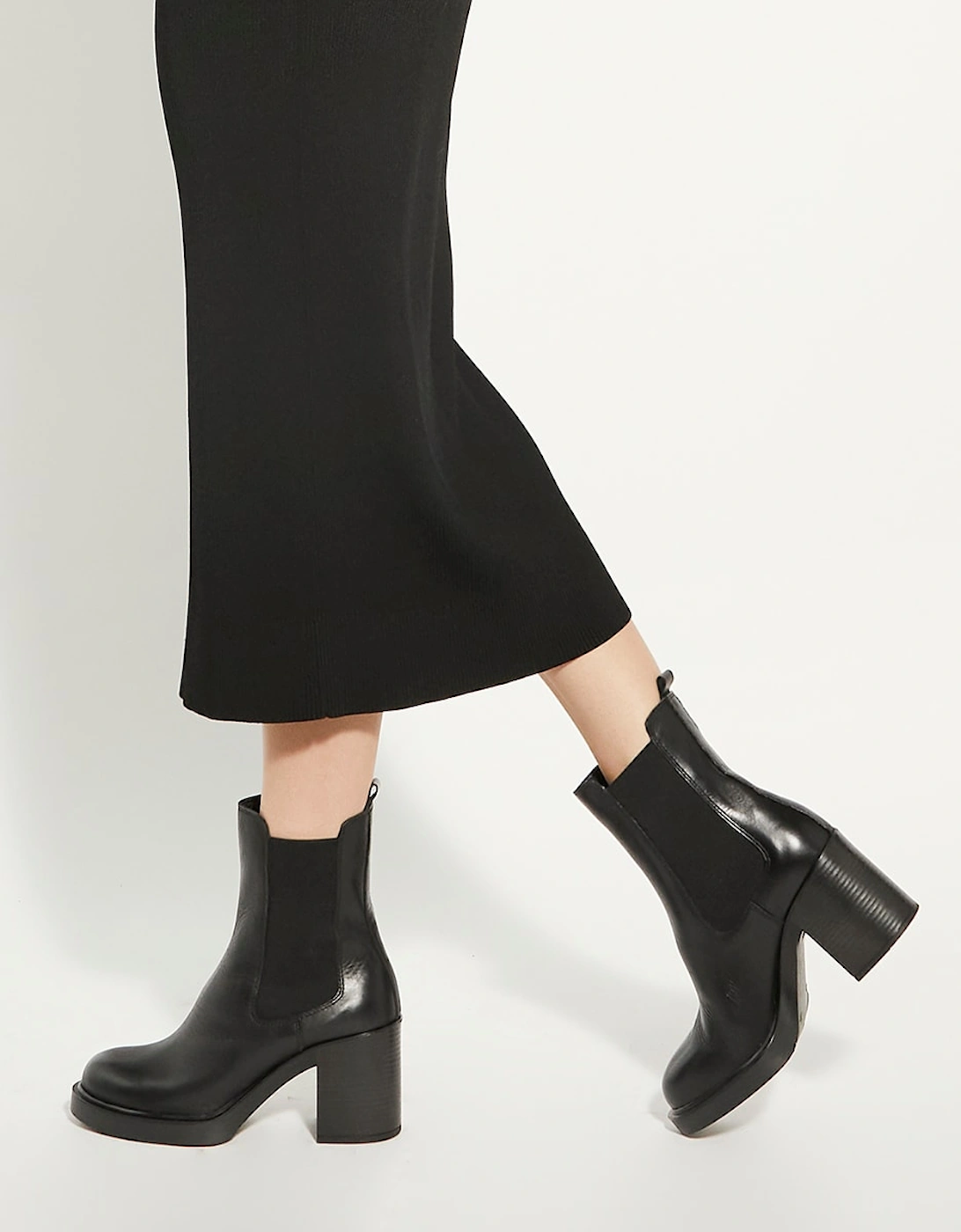 Ladies Pinaz - Block-Heel Ankle Boots