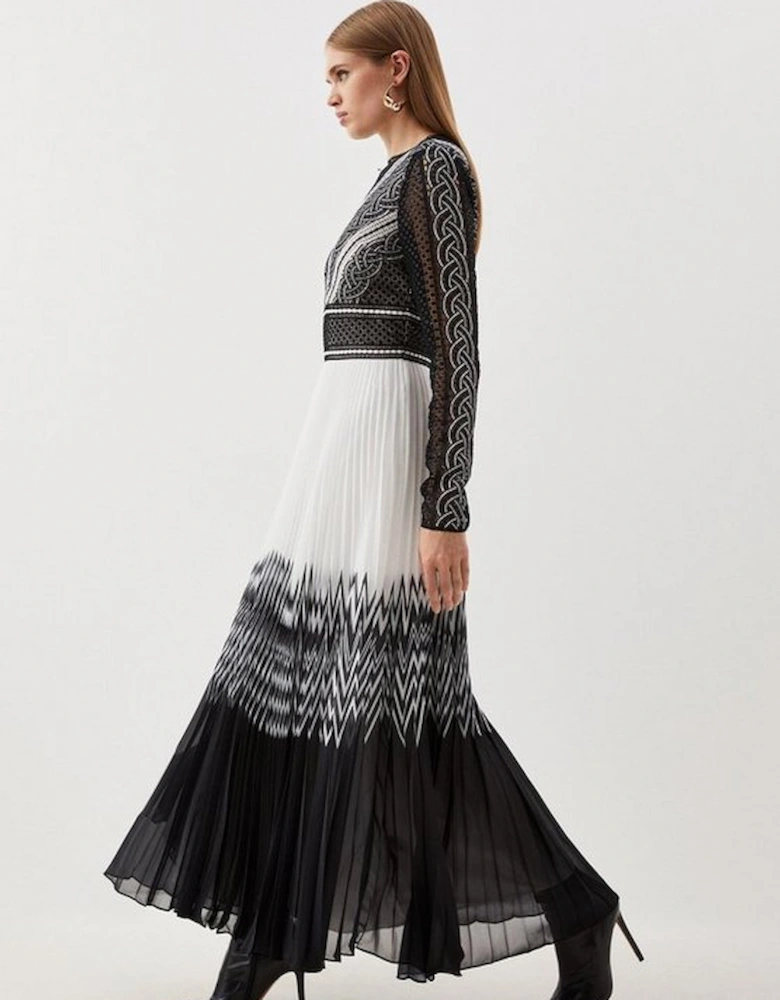 Guipure Lace Pleated Placed Print Woven Maxi Dress