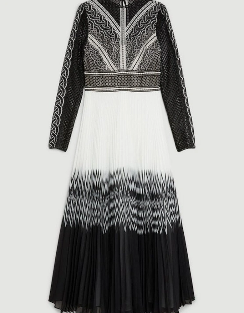 Guipure Lace Pleated Placed Print Woven Maxi Dress