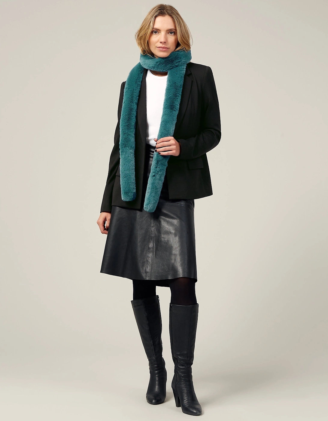 PASHA FAUX FUR SCARF-PEACOCK