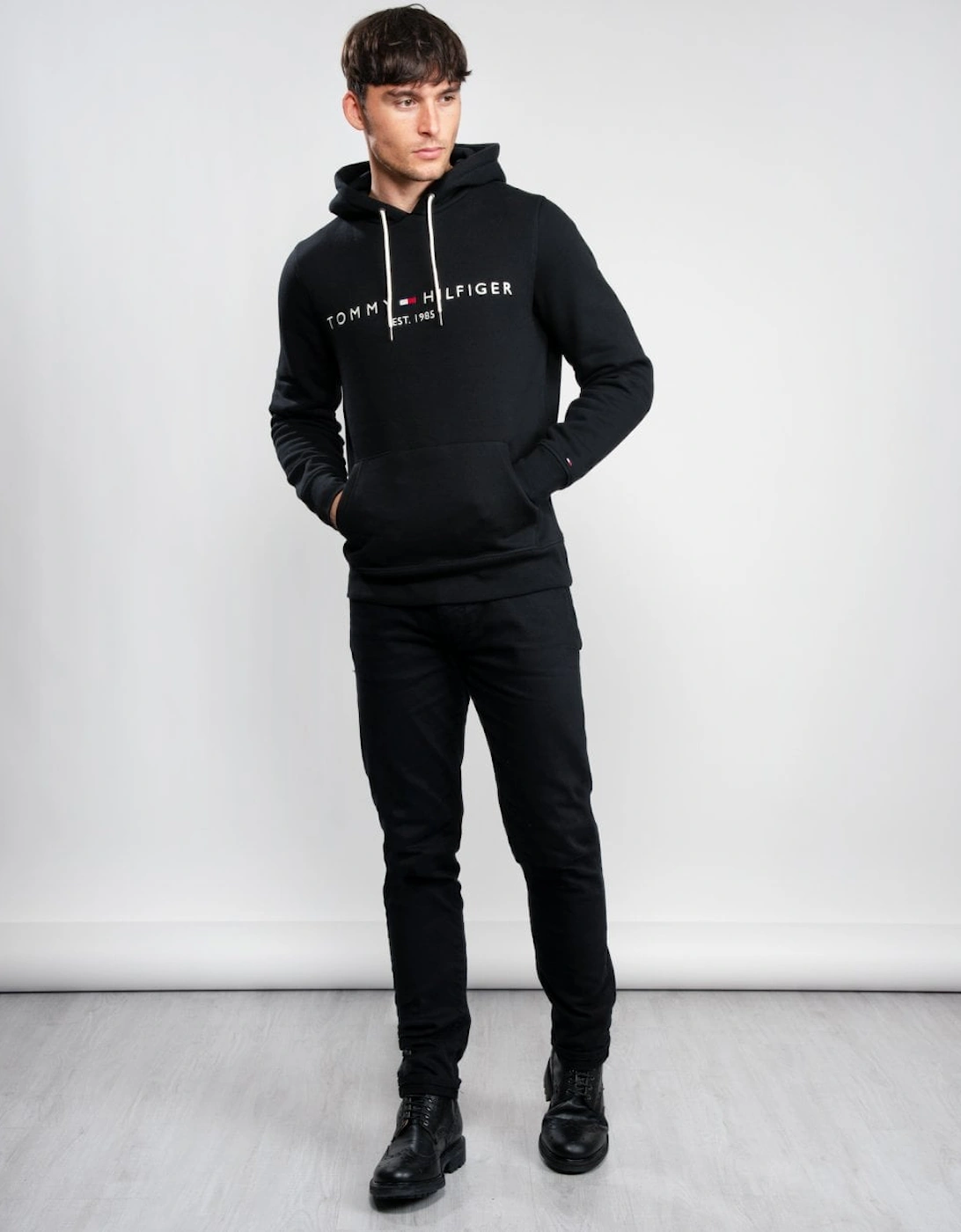 Tommy Hilfiger Men's Black Core Tommy Logo Hoodie - - : 44/Regular Xxl