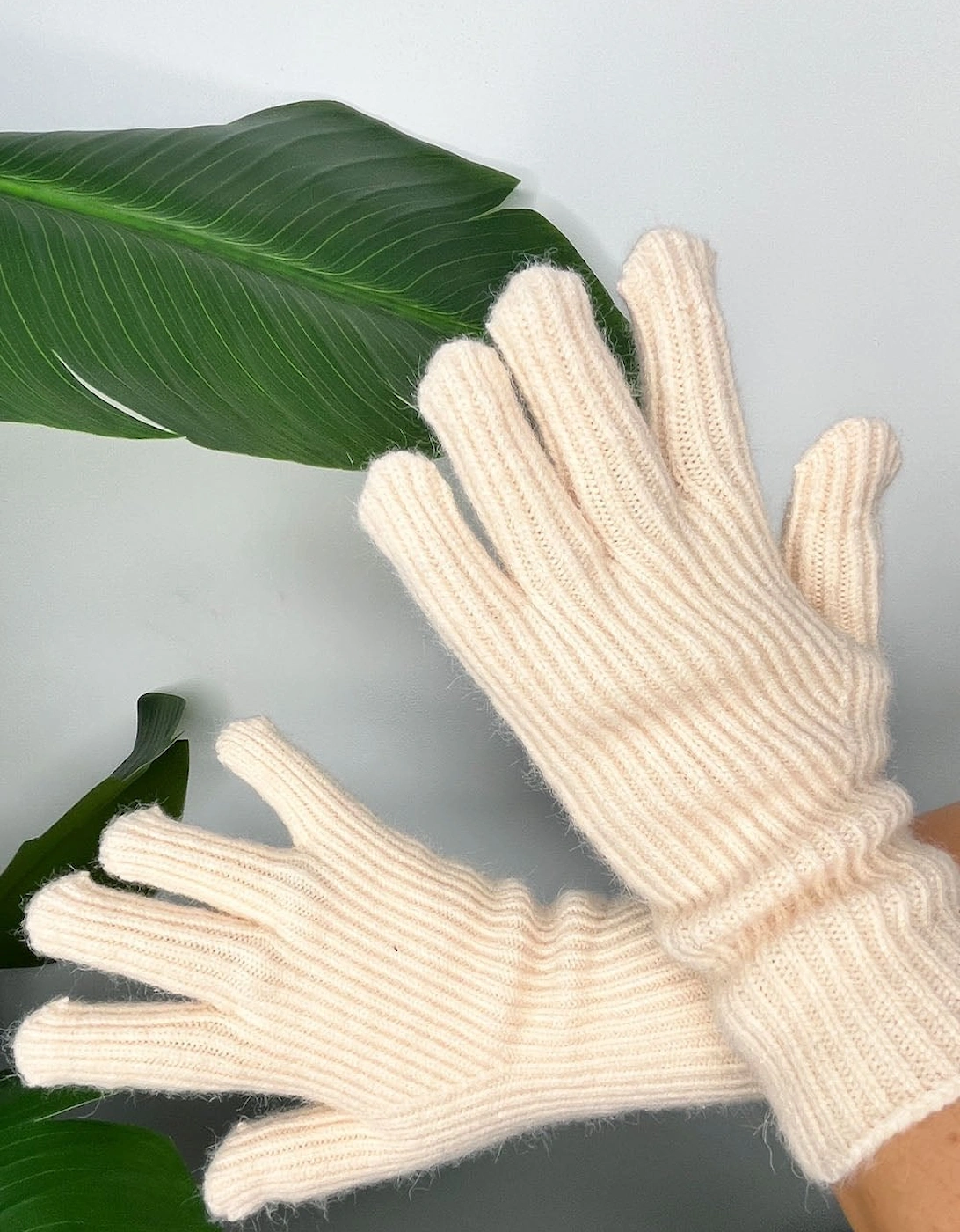 Banana Peel Blend Gaga Gloves, 2 of 1