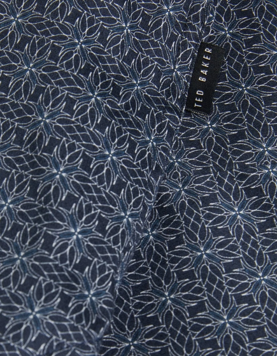 Pavia Mens Long Sleeve Geometric Star Print Shirt