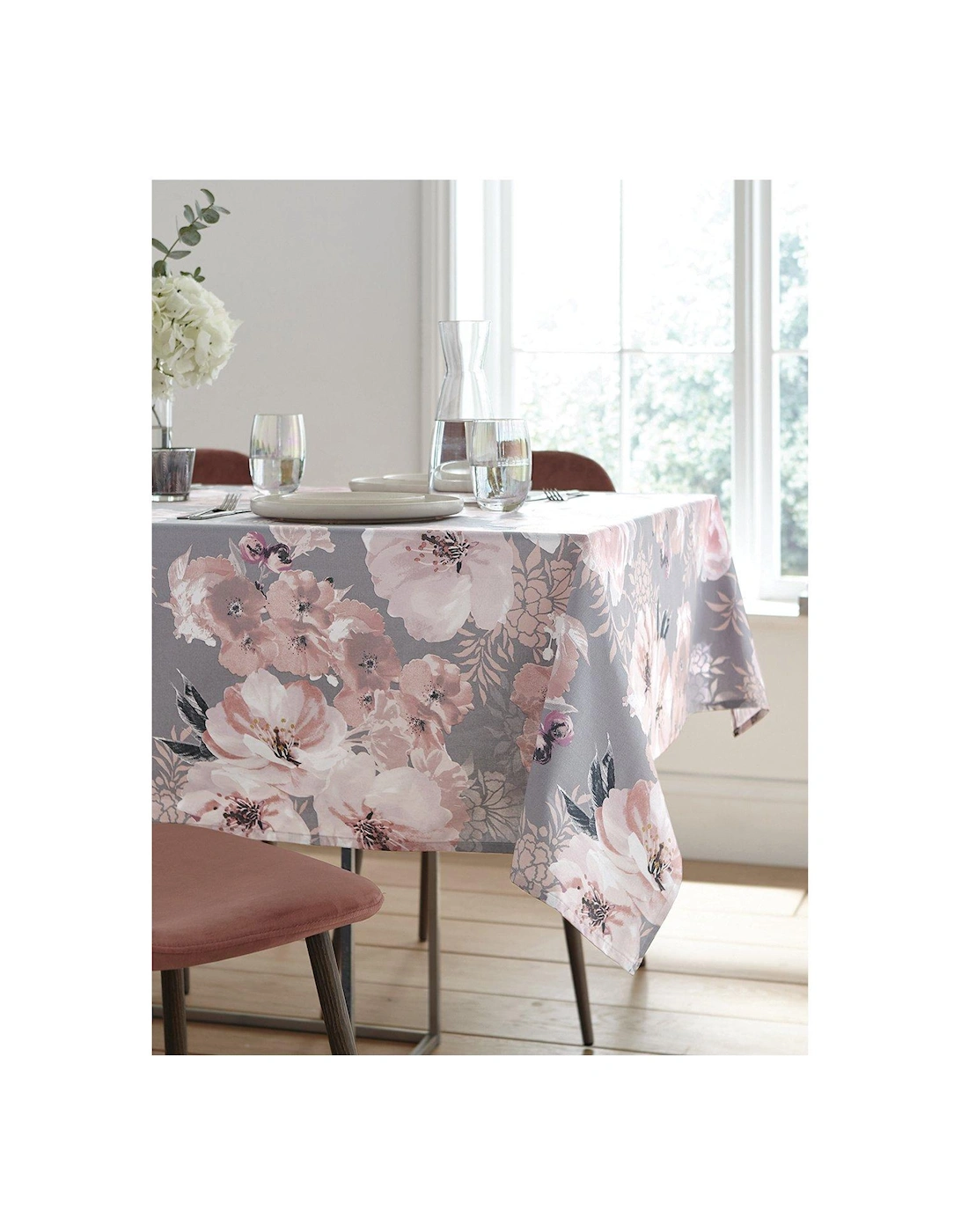 Dramatic Floral Tablecloth, 2 of 1