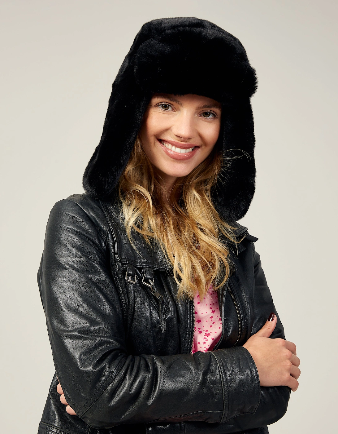 BILLIE TRAPPER-BLACK, 3 of 2