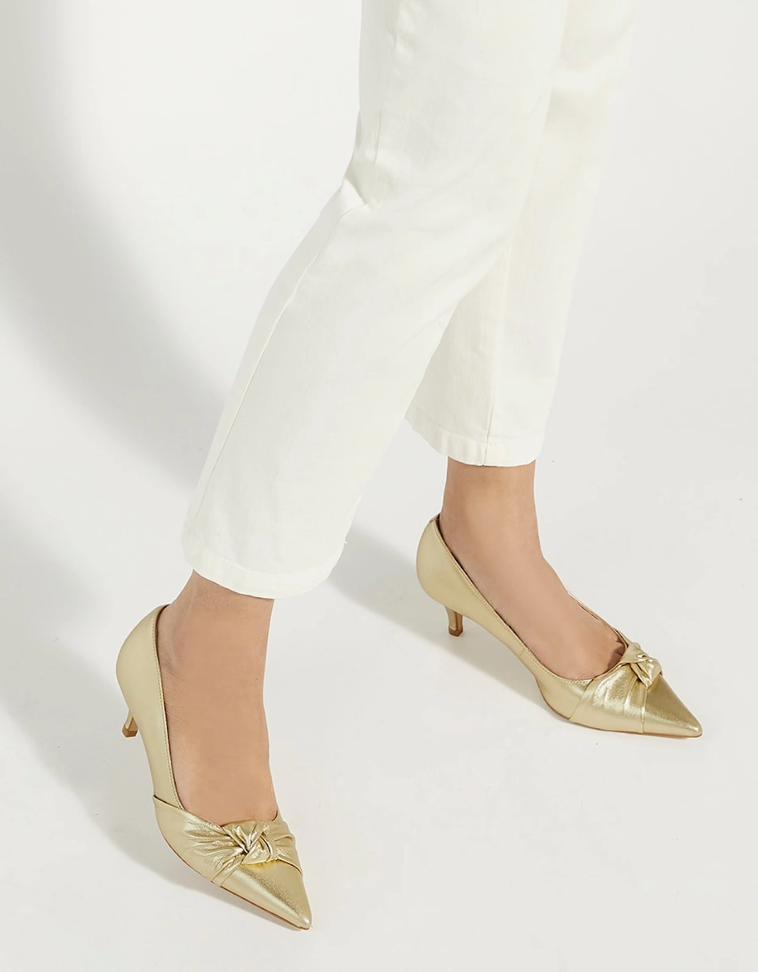 Ladies Address - Twist-Detail Heeled Courts