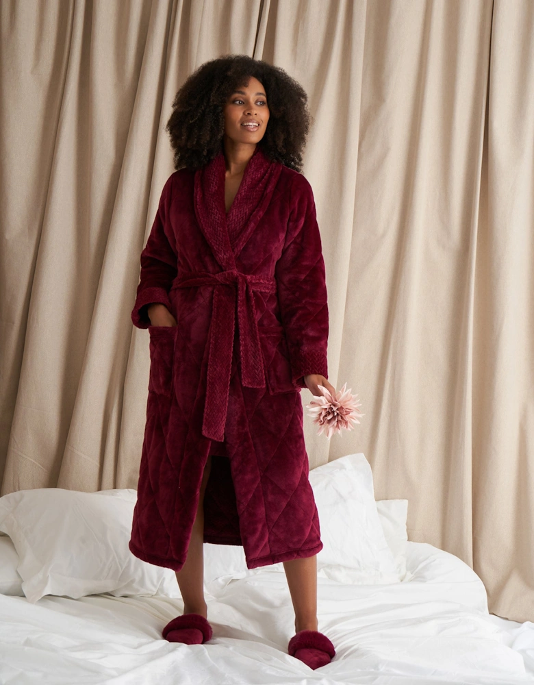 Quilted Velour Robe in Bordeaux