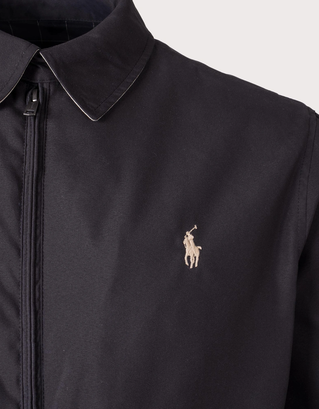 Bi-Swing Windbreaker