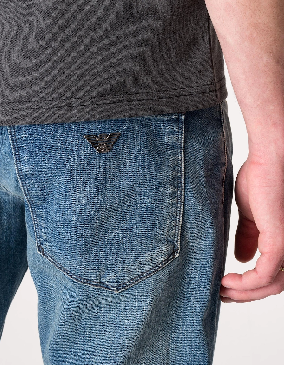 Slim Fit J06 Jeans