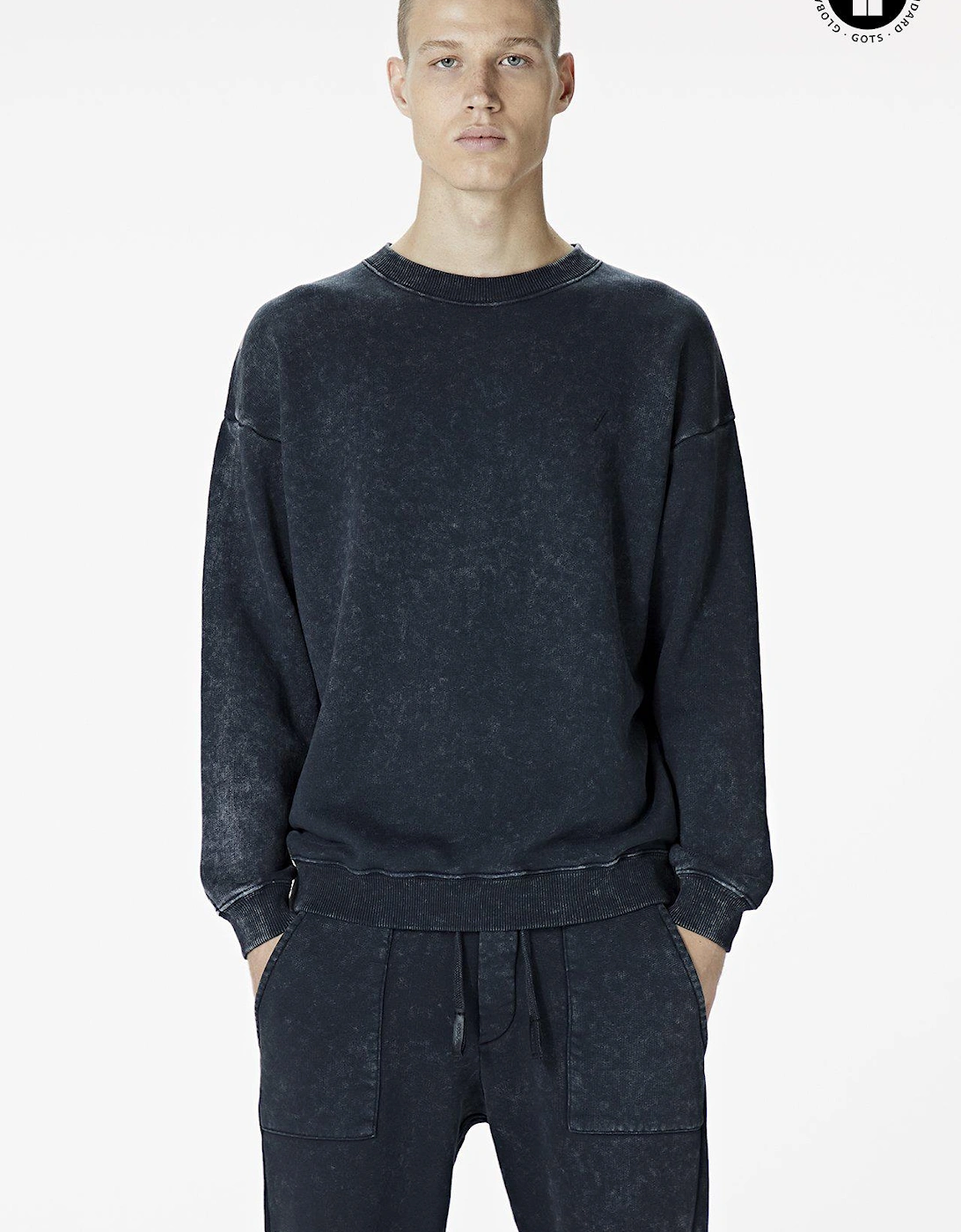 530 Washed Black Sweatshirt