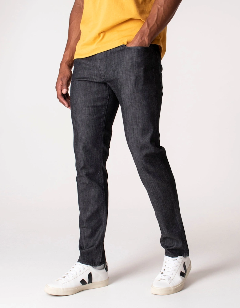 Slim Fit J06 Jeans