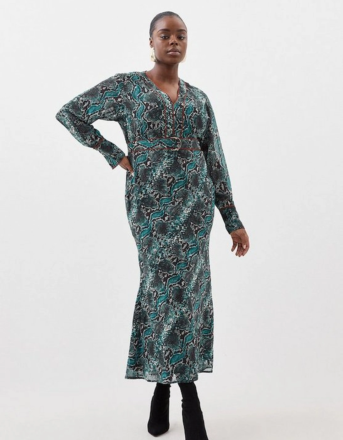 Plus Size Printed Georgette Woven Maxi Dress With Scarf Detail, 5 of 4