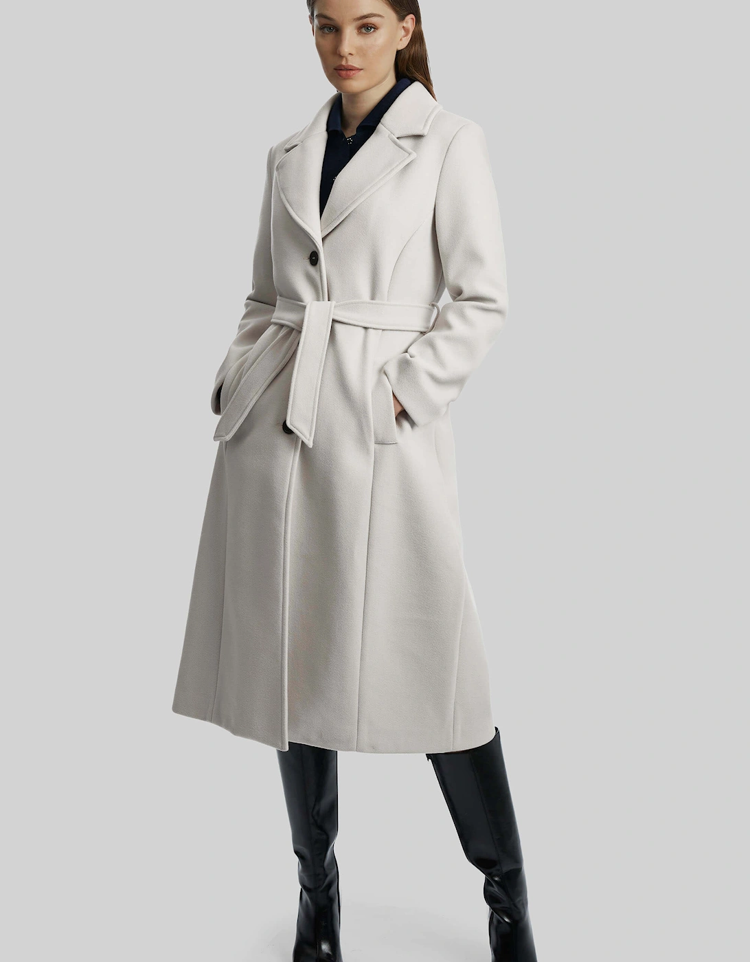 Three Buttons Belted Coat in White, 7 of 6