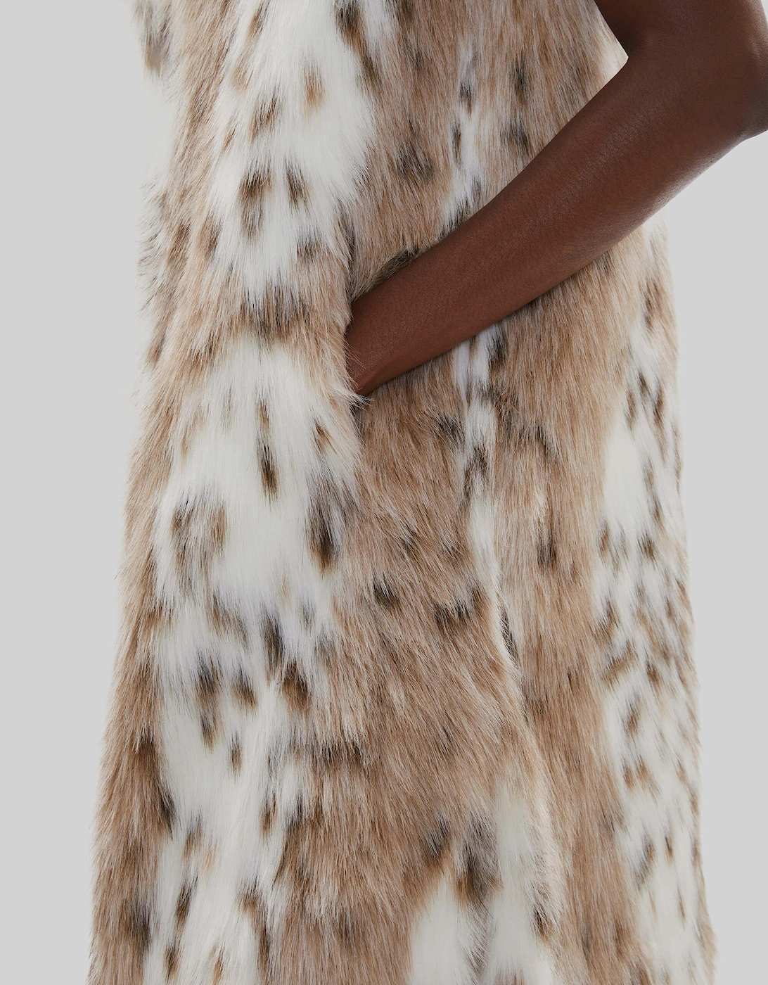 Lynx Long Faux Fur Gilet