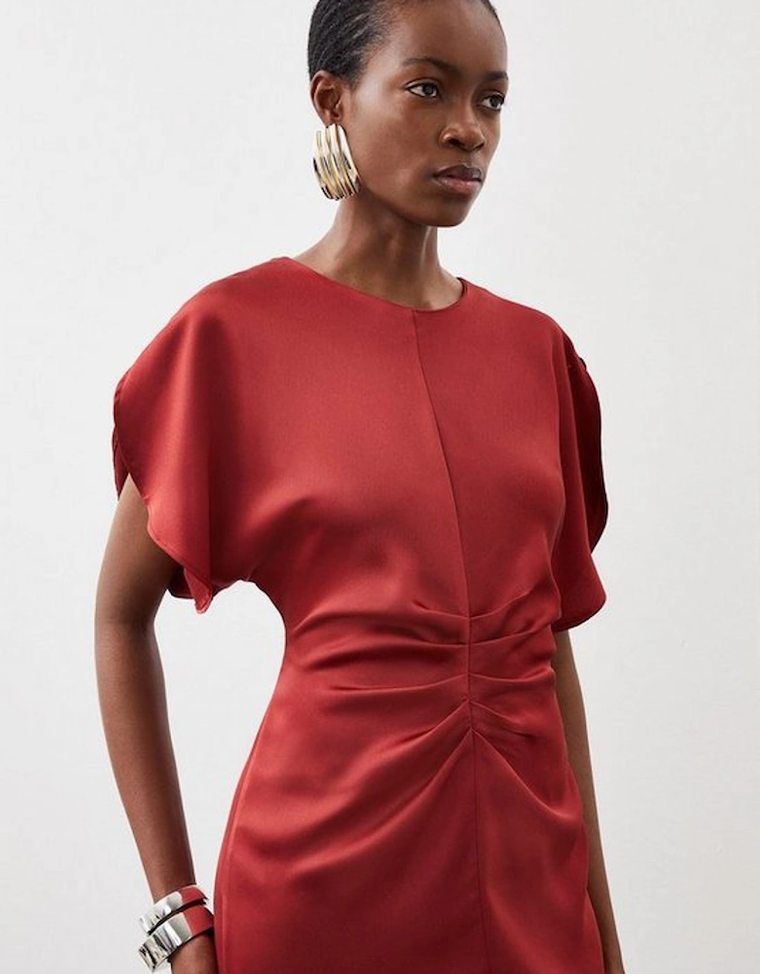 Tailored Satin Back Crepe Ruched Front Midi Dress